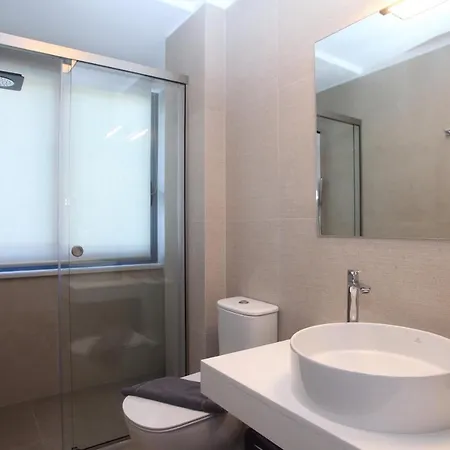 Capro - Milos Bay Villas *