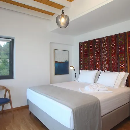Capro - Milos Bay Villas *