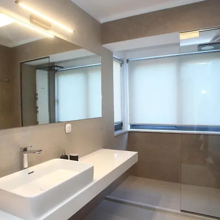 Capro - Milos Bay Villas * Áyios Nikítas