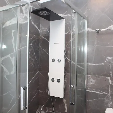 Capro - Milos Bay Villas Áyios Nikítas