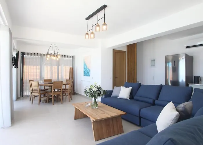 Capro - Milos Bay Villas